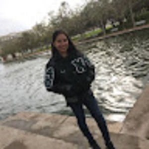 Meet your Posher, April